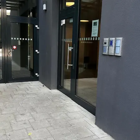 Magnolia Terrace - Free Parking, Family & Sport Friendly Area 브라티슬라바