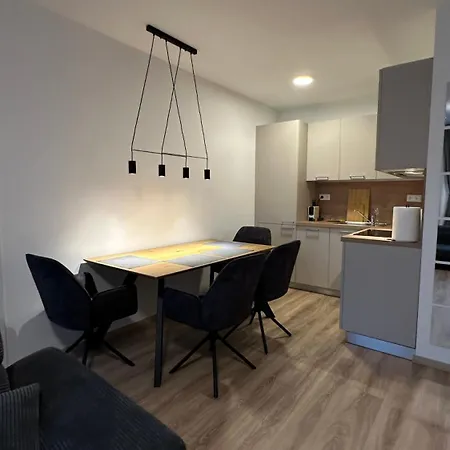 Magnolia Terrace - Free Parking, Family & Sport Friendly Area * Bratislava