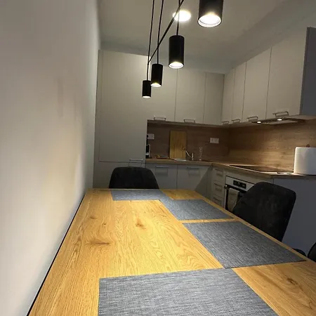 Magnolia Terrace - Free Parking, Family & Sport Friendly Area Apartment