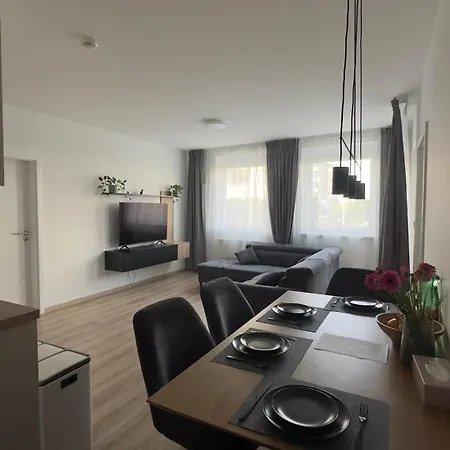 Magnolia Terrace - Free Parking, Family & Sport Friendly Area 아파트 *