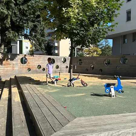 Magnolia Terrace - Free Parking, Family & Sport Friendly Area Apartman *