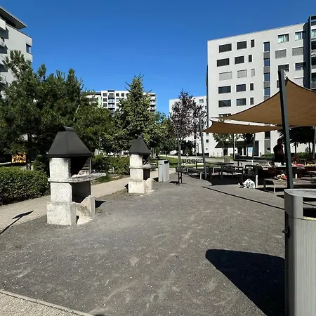 Magnolia Terrace - Free Parking, Family & Sport Friendly Area Apartman