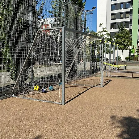 Magnolia Terrace - Free Parking, Family & Sport Friendly Area Appartamento Bratislava