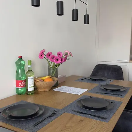 Apartment Magnolia Terrace - Free Parking, Family & Sport Friendly Area