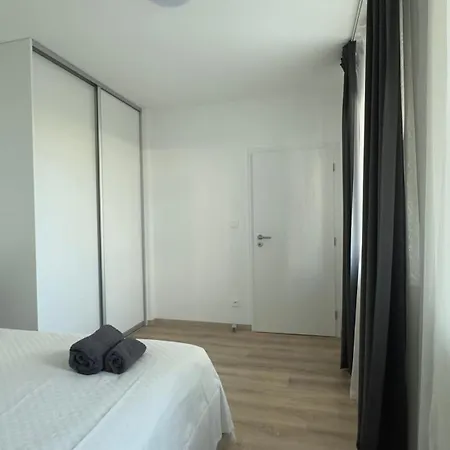 Magnolia Terrace - Free Parking, Family & Sport Friendly Area * 브라티슬라바