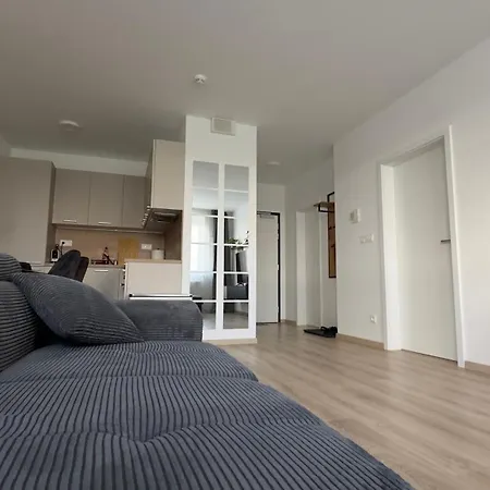 Apartmán Magnolia Terrace - Free Parking, Family & Sport Friendly Area