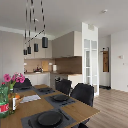 Magnolia Terrace - Free Parking, Family & Sport Friendly Area Apartmán *