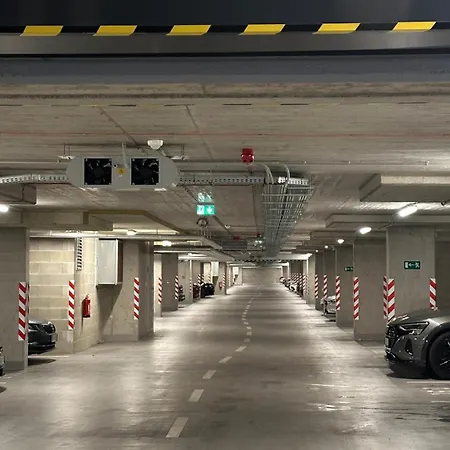 Magnolia Terrace - Free Parking, Family & Sport Friendly Area Daire Bratislava