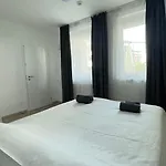 Magnolia Terrace - Free Parking, Family & Sport Friendly Area