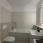 Magnolia Terrace - Free Parking, Family & Sport Friendly Area Apartment Bratislava